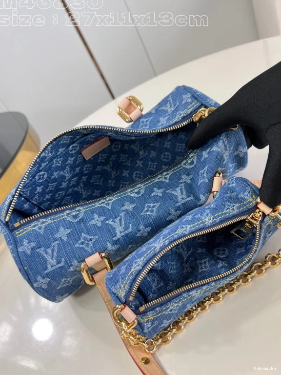 PAPILLON VUITTON LOUIS TRUNK 0110
